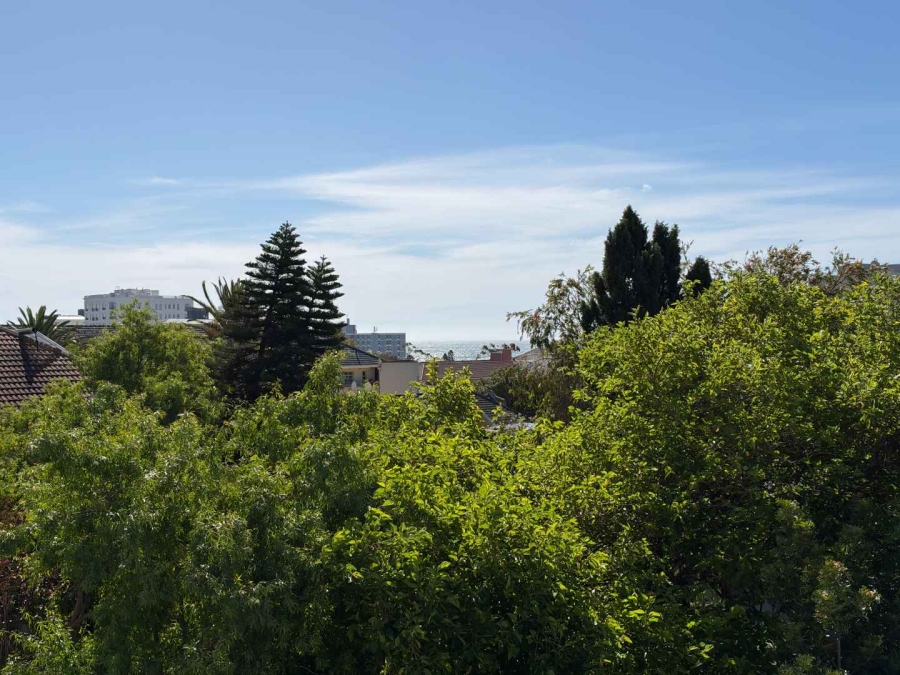 2 Bedroom Property for Sale in Green Point Western Cape